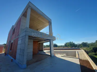 Vila 228,6 m², Vodnjan - bazen i pogled na more - 15