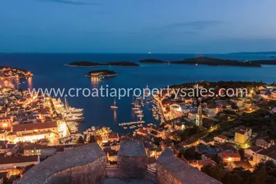 Kuća, Hvar, 250 m², 800 000 € - 15
