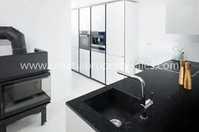 Kuća, Hvar, 250 m², 800 000 € - 8