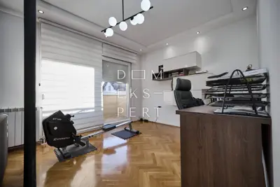 Sopnica, Sopnica, adaptirana obiteljska kuća sa 3 stana, vrtom i rošti - 7