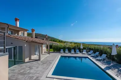 Villa 165 m², Labin - pool and sea view