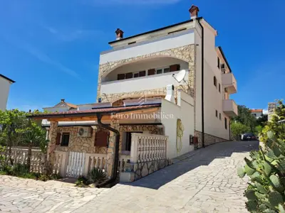 Apartmanska kuća 400 m², Krk - 9 apartmana i pogled na more - 3