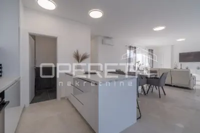 House for sale in Momjan, 231 m² - 3