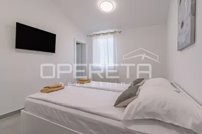 House for sale in Momjan, 231 m² - 17
