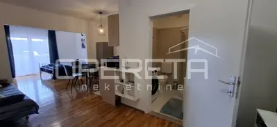 Wohnung zum Kauf in Rab, 42,5 m²