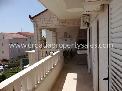 Kuća, Brač, 150 m², 395 000 € - 11