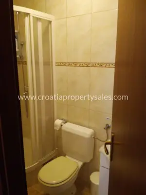 Kuća, Brač, 150 m², 395 000 € - 12