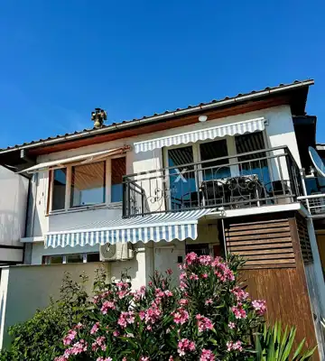 Kvarner, Kraljevica, kuća, 250 m², 2 stana, pogled na more