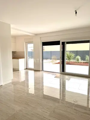 Stan 123 m², Novigrad - privatno dvorište i bazen - 3
