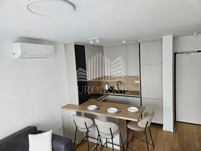 ZADAR, Stan u novogradnji za najam od 1.8.2026 - 7
