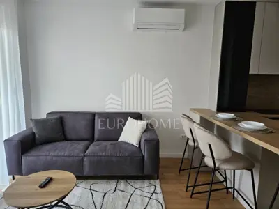 ZADAR, Stan u novogradnji za najam od 1.8.2026 - 6