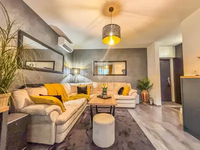 Stan 60 m², centar Umaga - renoviran i moderno uređen