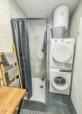 Stan 60 m², centar Umaga - renoviran i moderno uređen - 11