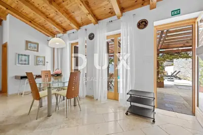 Haus 210 m², Kanfanar - zwei Steinvillen mit Pool - 7
