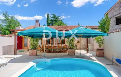 Haus 210 m², Kanfanar - zwei Steinvillen mit Pool - 4