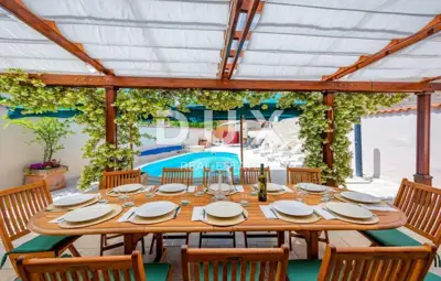 Haus 210 m², Kanfanar - zwei Steinvillen mit Pool - 18