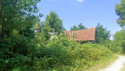 Grundstück 94.488 m², Slunj - Bauland und Wald - 3