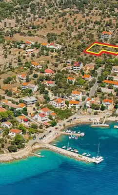 Building plot, Jakišnica - quiet location, 250 m from the sea - 3