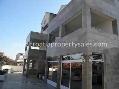 Haus, Brač, 600 m², 1 800 000 € - 3