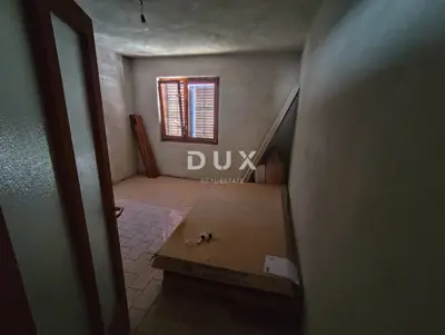 House 360 m², Rogoznica - 200 m from the sea and beach - 12