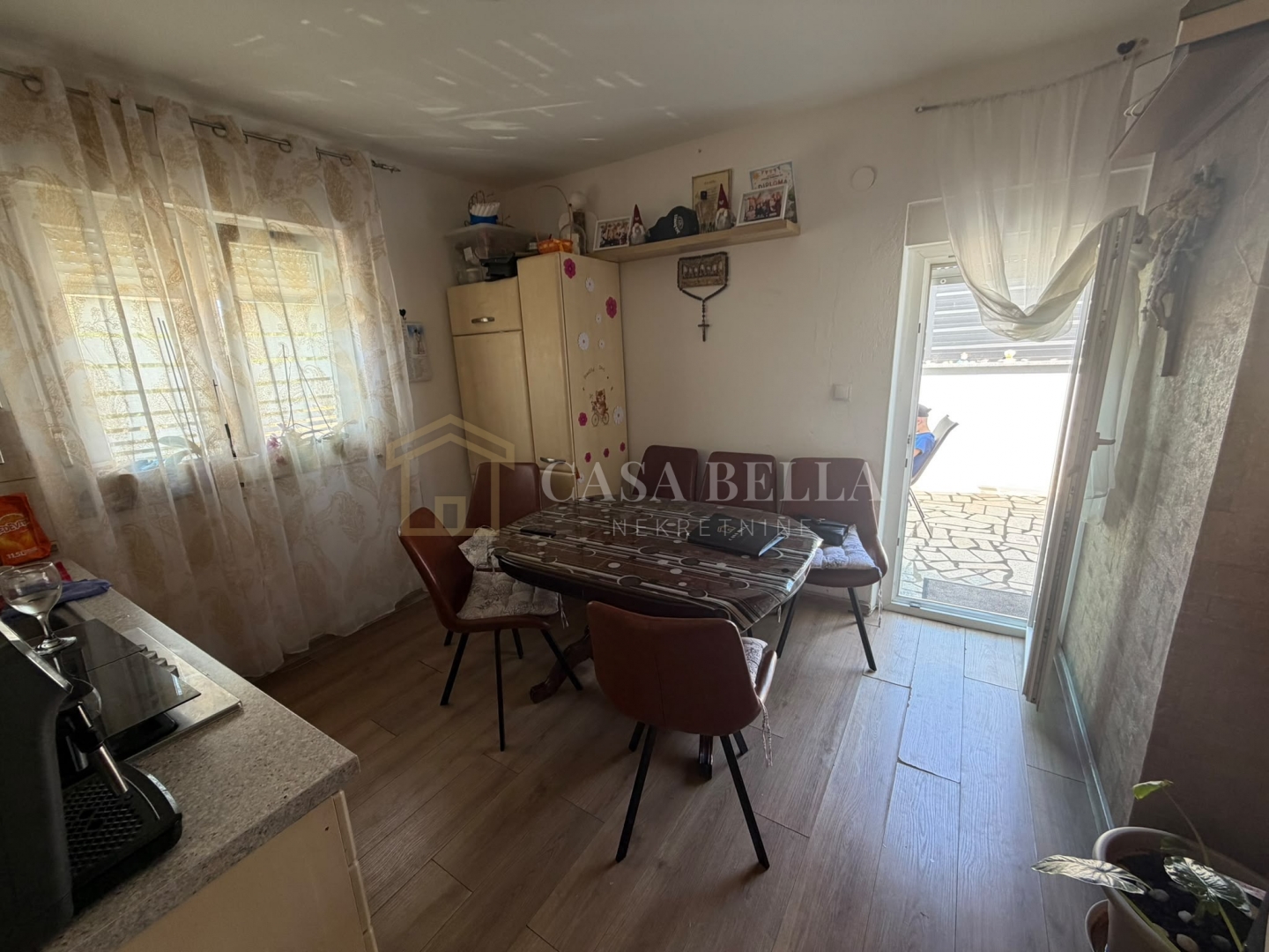 Stan 39 m², Krk - terasa 28 m² i djelomičan pogled na more