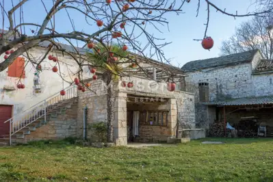 Kamene kuće, Kršanci - Žminj, autentična istarska arhitektura
