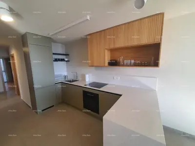 Stan 82 m², Labin - pogled na more i terasa - 3