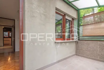 Stan 49 m², Folnegovićevo naselje - 2 sobe, balkon - 12