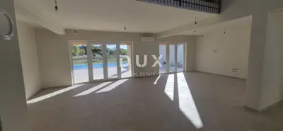 Villa 187 m², Zemunik Donji - Pool und Sommerküche - 6