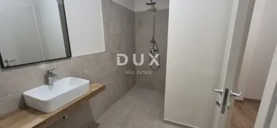 Villa 187 m², Zemunik Donji - Pool und Sommerküche - 19