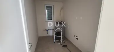Villa 187 m², Zemunik Donji - Pool und Sommerküche - 17