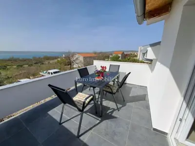 Apartman s pogledom na more - Maslenica