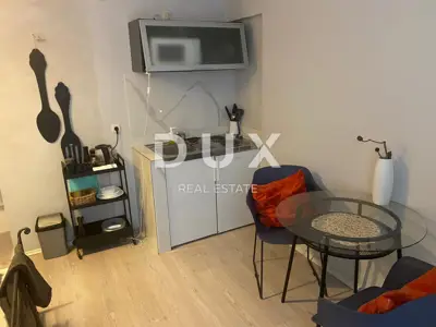 Wohnung 100 m², Njivice - 450 m vom Meer, 3 Terrassen - 4