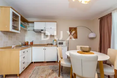 Wohnung 100 m², Njivice - 450 m vom Meer, 3 Terrassen - 18