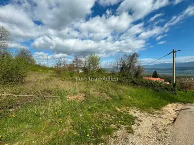Building land 2,870 m², Pićan - quiet location - 8