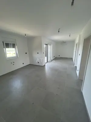 Novogradnja na Krku- 400m od mora