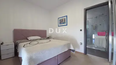 Villa 297 m², Kostrena - Meerblick und Aufzug - 19
