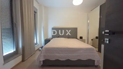 Villa 297 m², Kostrena - Meerblick und Aufzug - 15