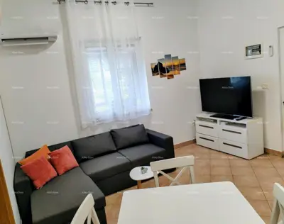 Wohnung 35 m², Lovrečica - 800 m vom Meer und Terrasse 20 m²