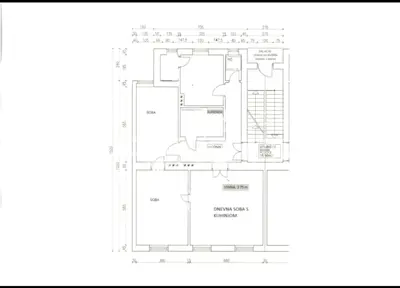 Stan 111 m², Donji grad - 4 sobe, roh-bau - 11