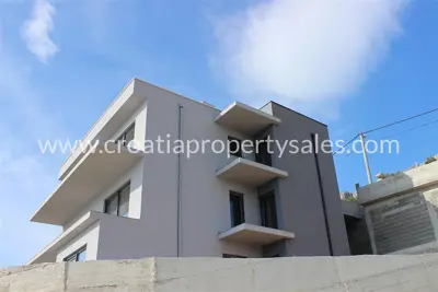 Haus, Omiš, Pool und Panoramablick - 8