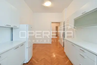 Gewerbeimmobilie zur Miete in Britanac, 140 m² - 4