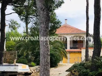 House 176 m², Otok Brač - 20 m from the sea - 1