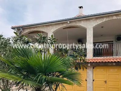 House 176 m², Otok Brač - 20 m from the sea - 2