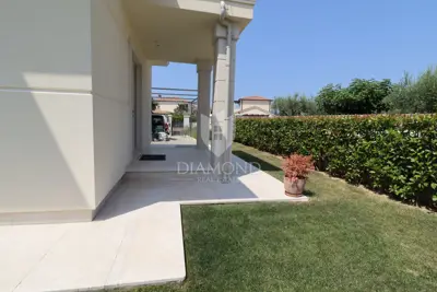 House for sale in Poreč, 377 m² - 3