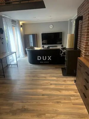Stan 107 m², Donji grad - dvije etaže, namješten - 2
