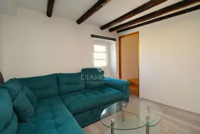 House 200 m², Milohnići - renovated and ready to move in - 2