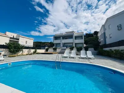 Kuća 150 m², Novalja - bazen i panoramski pogled