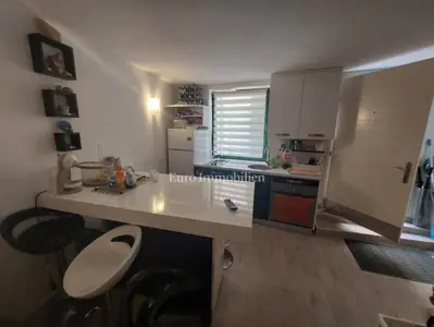 Kamena kuća 50 m², Betina - centar i terasa - 4