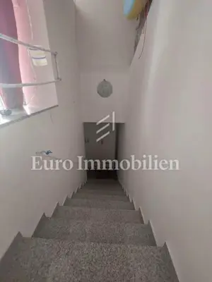 Kamena kuća 50 m², Betina - centar i terasa - 12